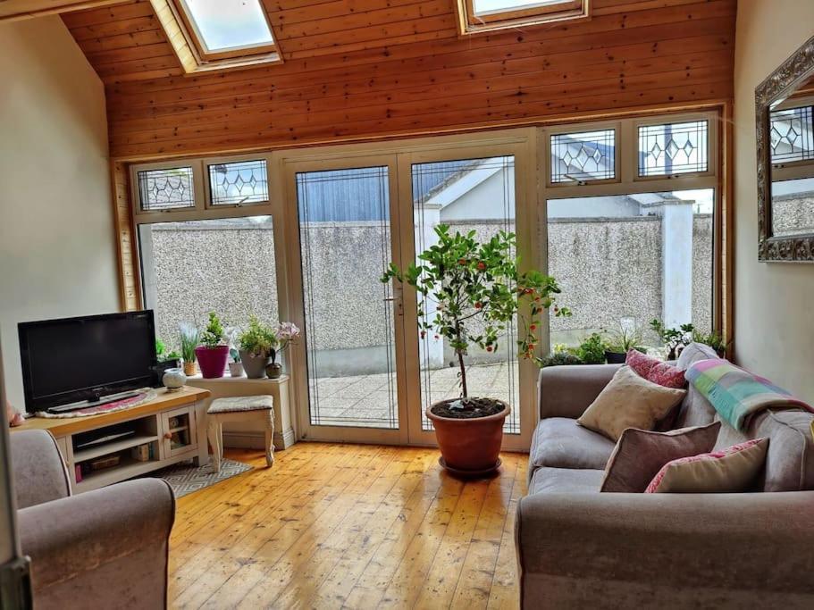 Entire Home At Ballysax House Newpark Extérieur photo